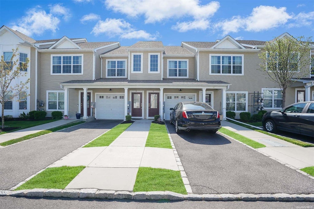 1 of 1 - 58 Halley Drive # 36, Blue Point, NY