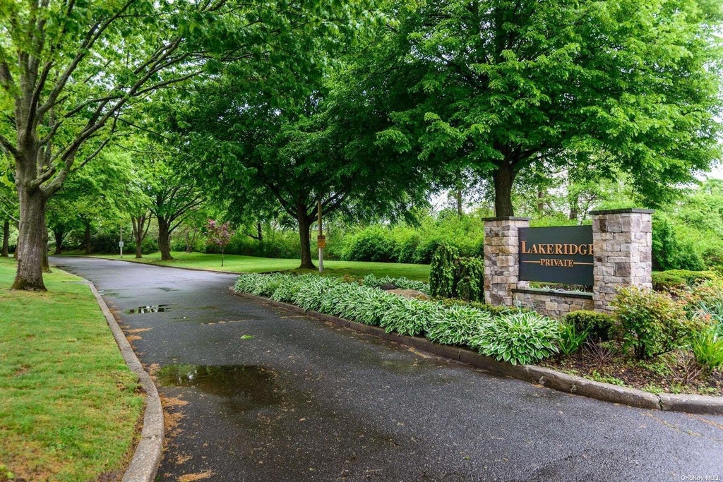1 of 1 - 14 Lakeridge Drive # 14, Huntington, NY