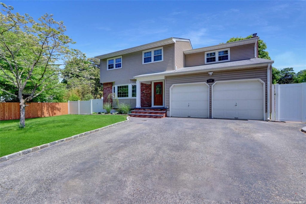 1 of 1 - 199 Parkwood Road, West Islip, NY