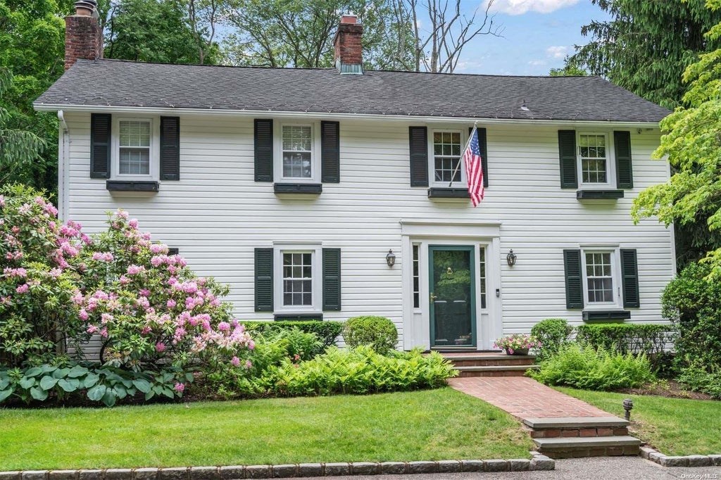 1 of 1 - 592 Cold Spring Road, Laurel Hollow, NY