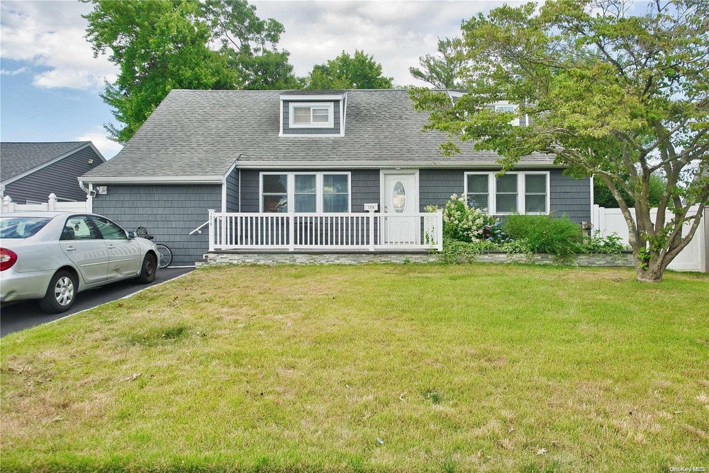 1 of 1 - 1219 Tulip Lane, Wantagh, NY