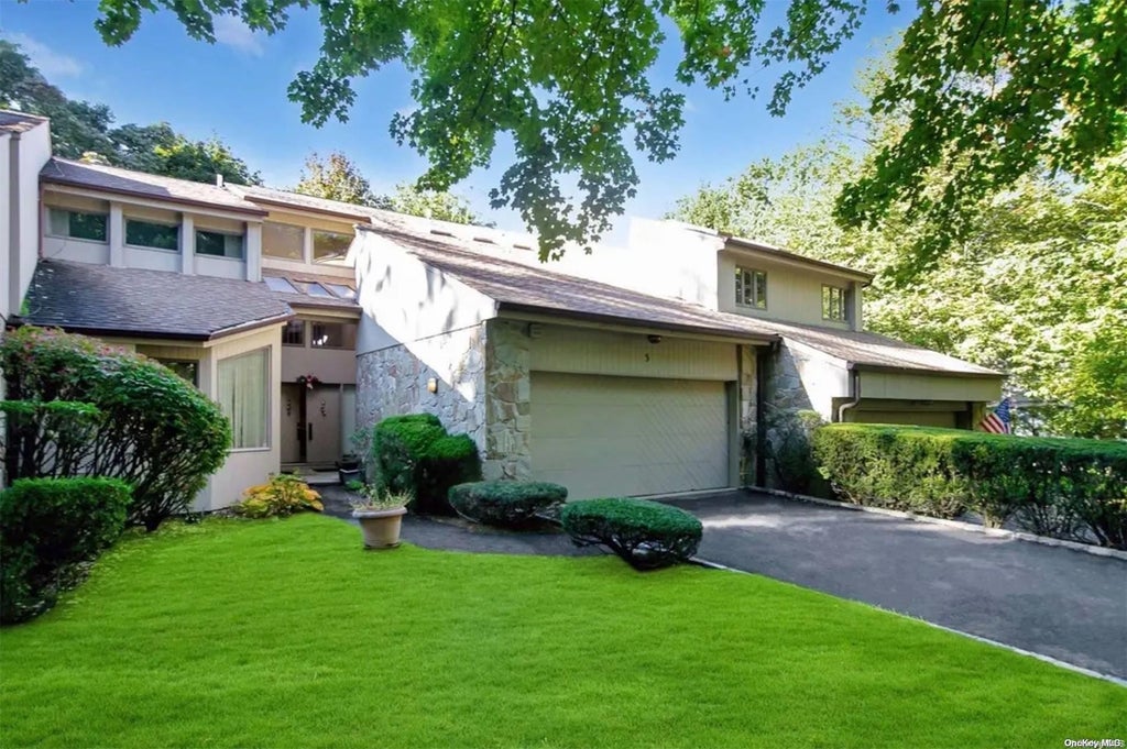 1 of 1 - 3 Willada Lane, Glen Cove, NY