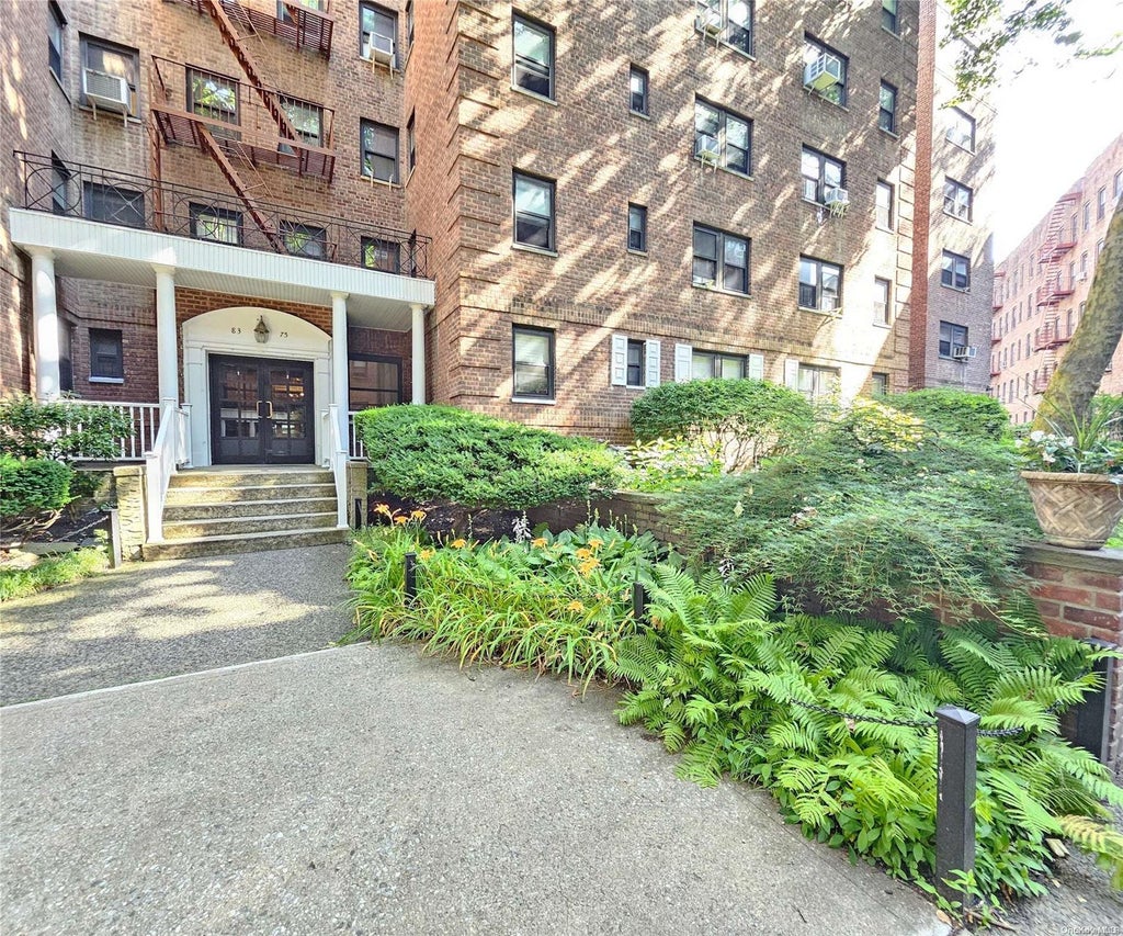 1 of 1 - 83-75 118 Street # 5a, Kew Gardens, NY
