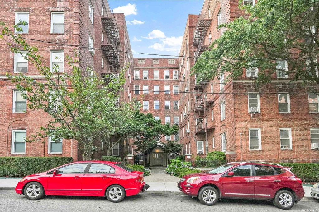 1 of 1 - 45 Kew Gardens Road 1d, Kew Gardens, NY