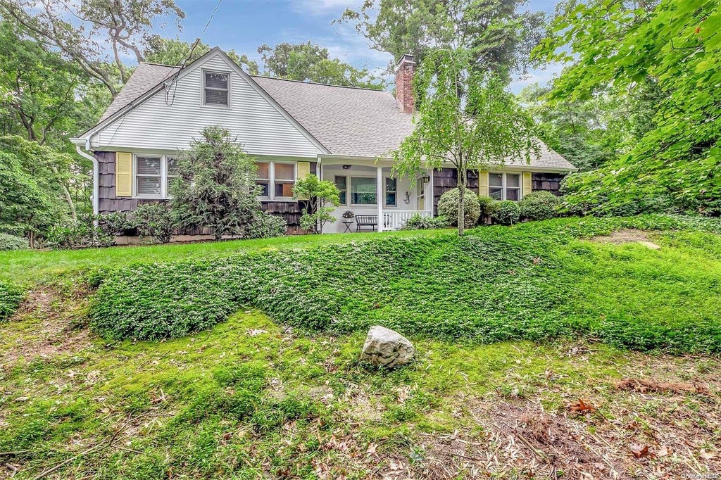 1 of 1 - 29 Woodbine Avenue, Stony Brook, NY