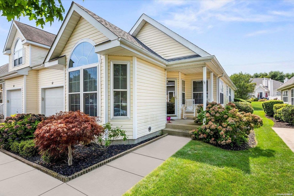 1 of 1 - 61 Goose Neck Lane # 61, Riverhead, NY