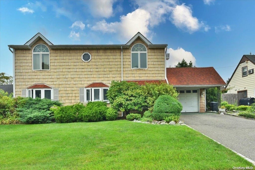 1 of 1 - 2486 2nd St., East Meadow, NY