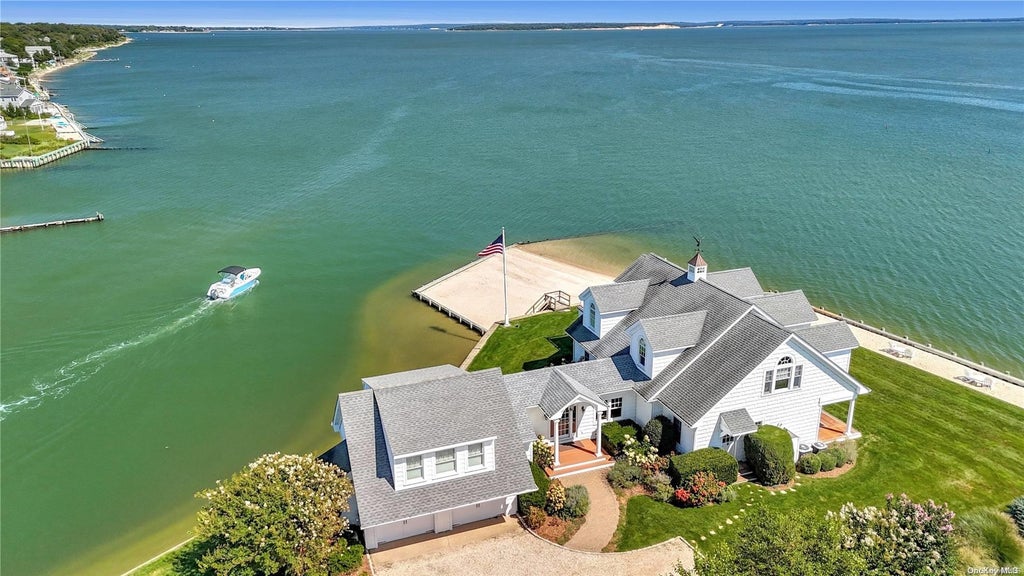 1 of 1 - 820 Old Salt Road, Mattituck, NY