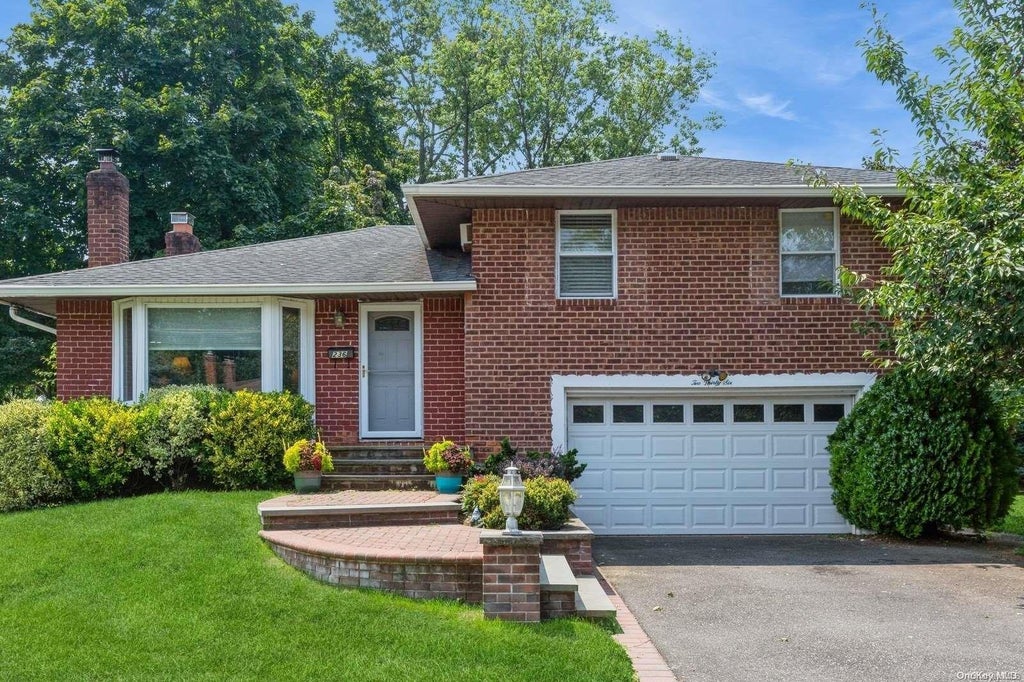 1 of 1 - 236 Martin Drive, Syosset, NY
