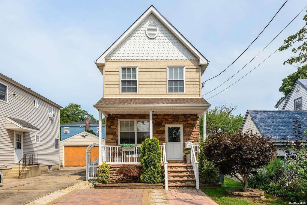 1 of 1 - 108 Shields Avenue, Williston Park, NY