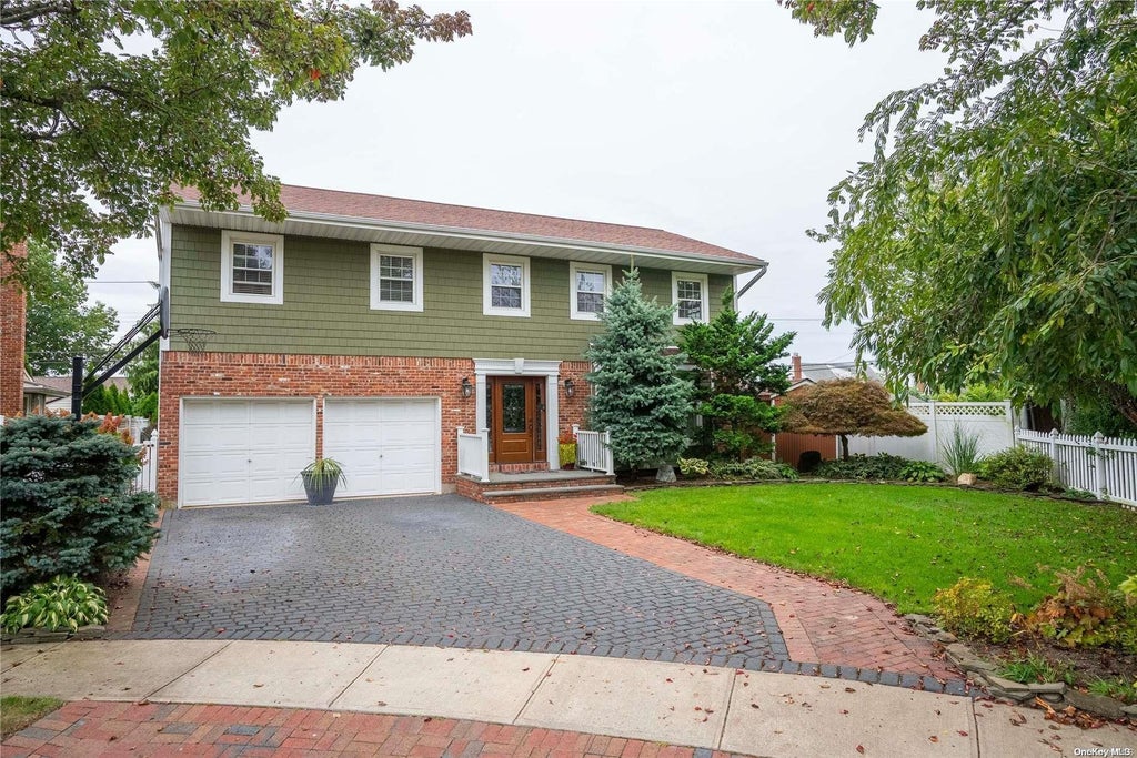 1 of 1 - 165 Melanie Drive, East Meadow, NY