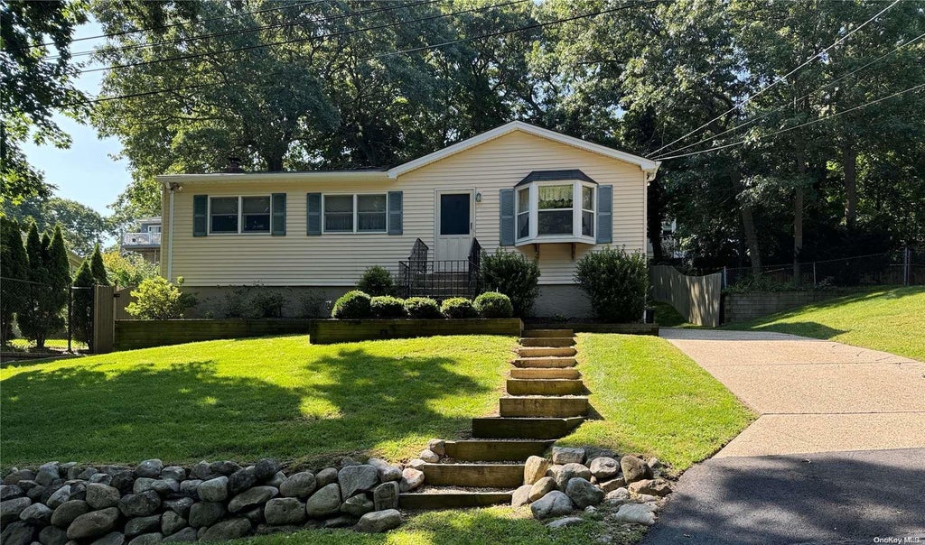 1 of 1 - 4 Flanders Road, Sound Beach, NY