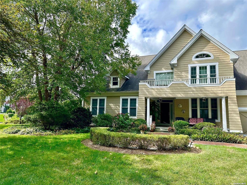 1 of 1 - 4 Pembroke Drive, Glen Cove, NY