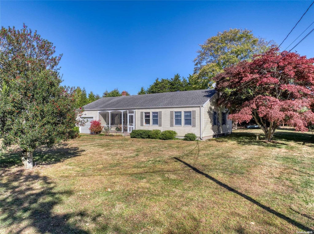 1 of 1 - 830 Navy St., Orient, NY