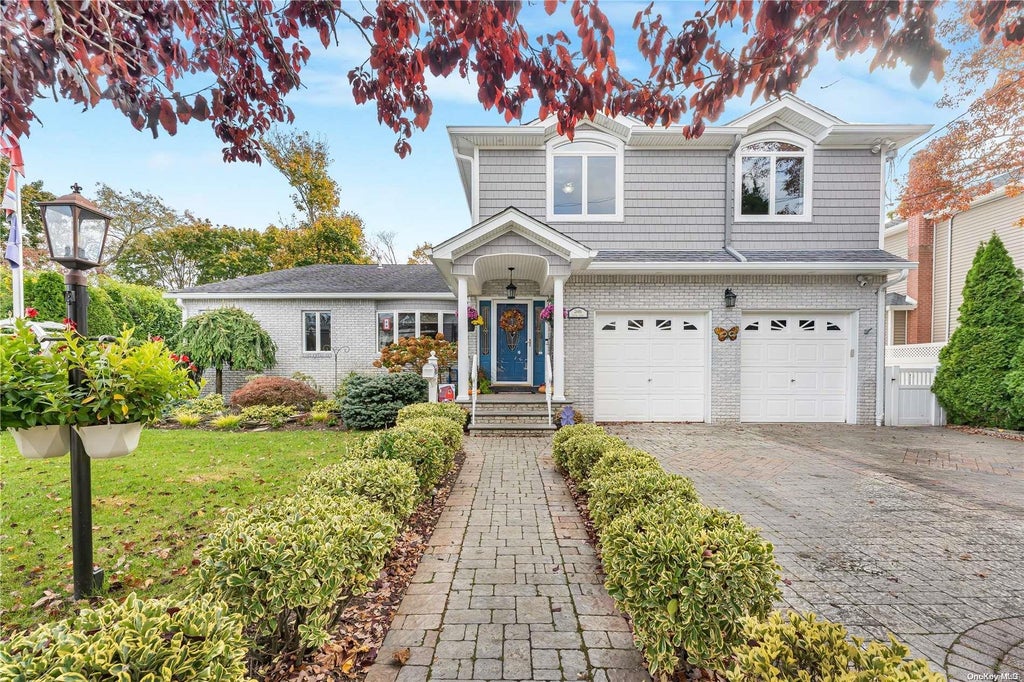 1 of 1 - 2686 Falcon St., East Meadow, NY