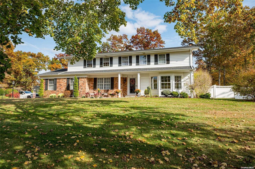 1 of 1 - 32 High Gate Drive, Smithtown, NY