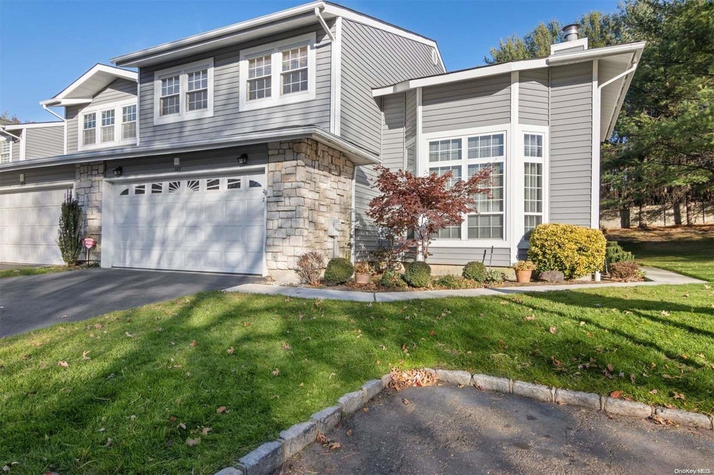 1 of 1 - 142 Colony Drive # 142, Holbrook, NY