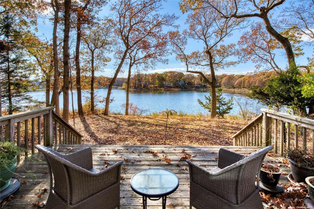 1 of 1 - 1410 Trumans Path, East Marion, NY
