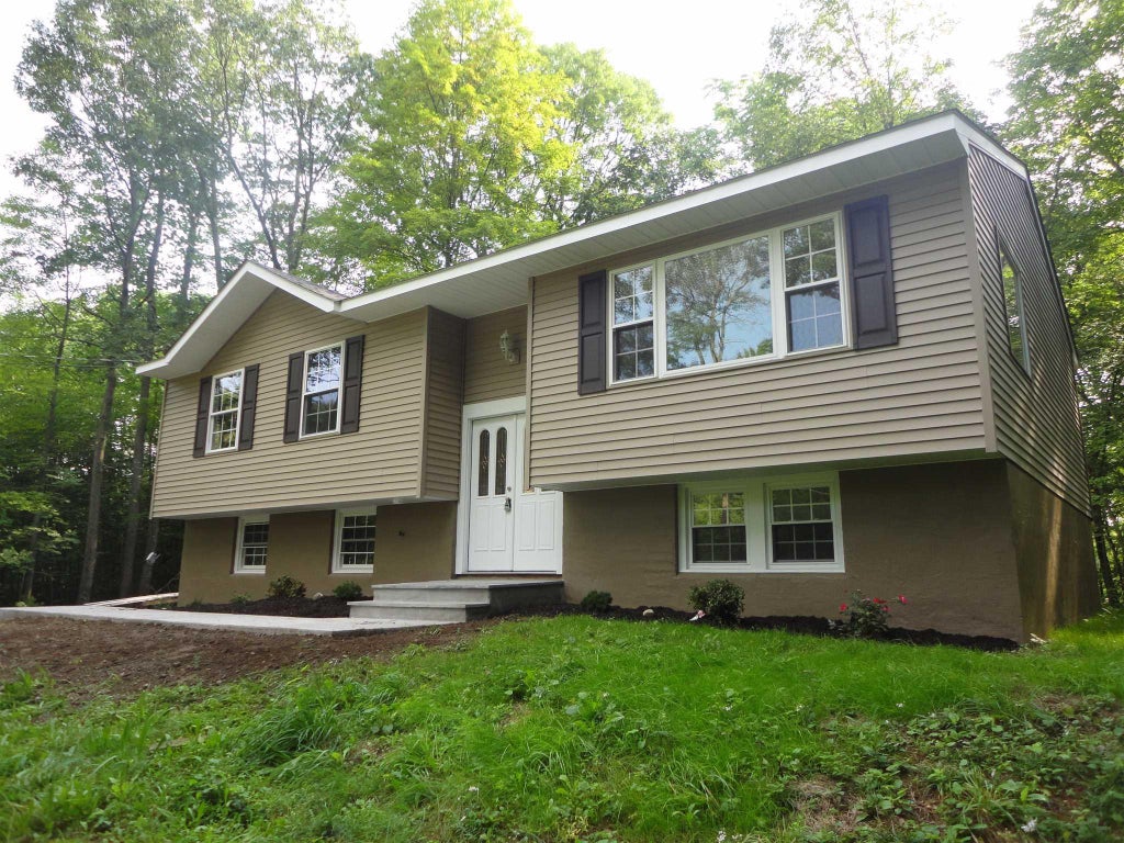 1 of 1 - 46 Forest Drive, Hyde Park, NY