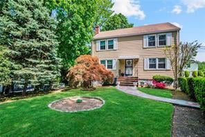 1 of 1 - 1016 Old Boston Post Road, Mamaroneck, NY