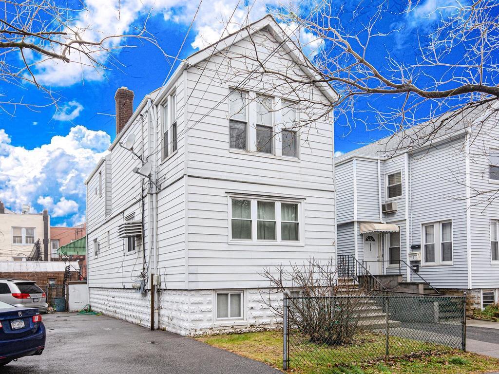 1 of 1 - 2921 Otis Avenue, Bronx, NY