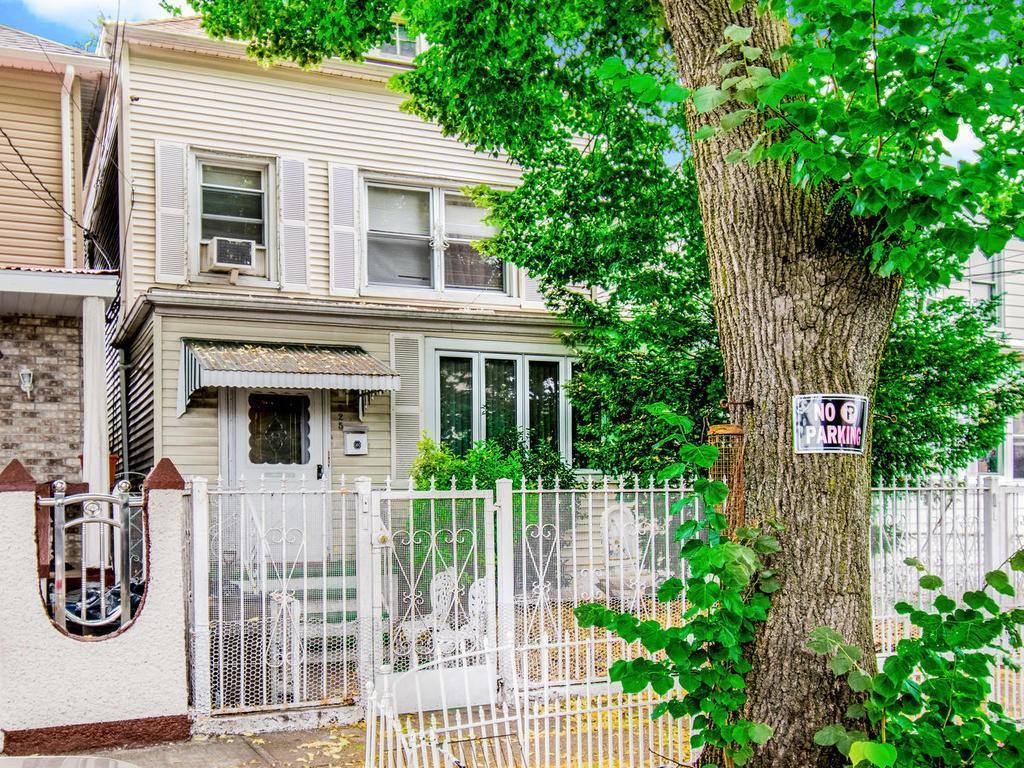 1 of 1 - 625 Beach Avenue, Bronx, NY