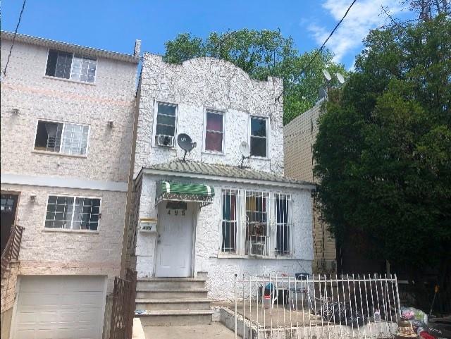 1 of 1 - 495 Milford St., Brooklyn, NY