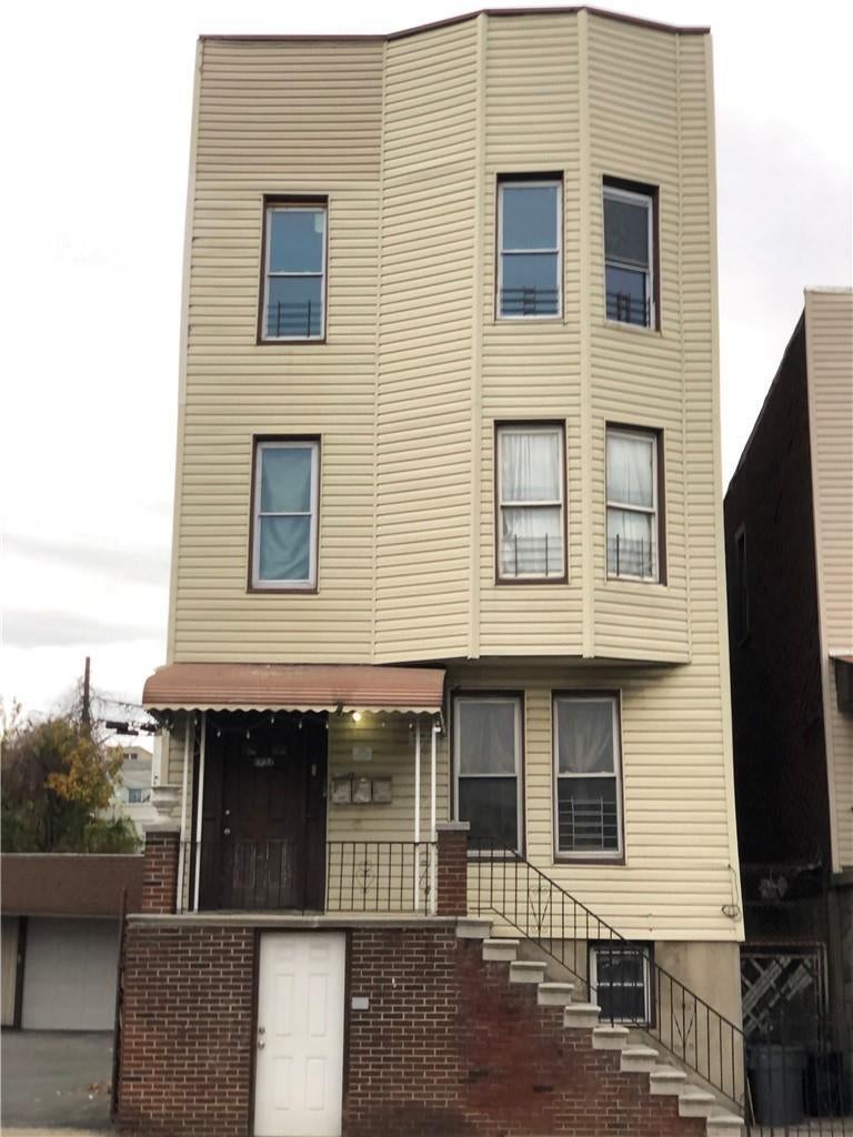 1 of 1 - 1732 Hunt Avenue, Bronx, NY