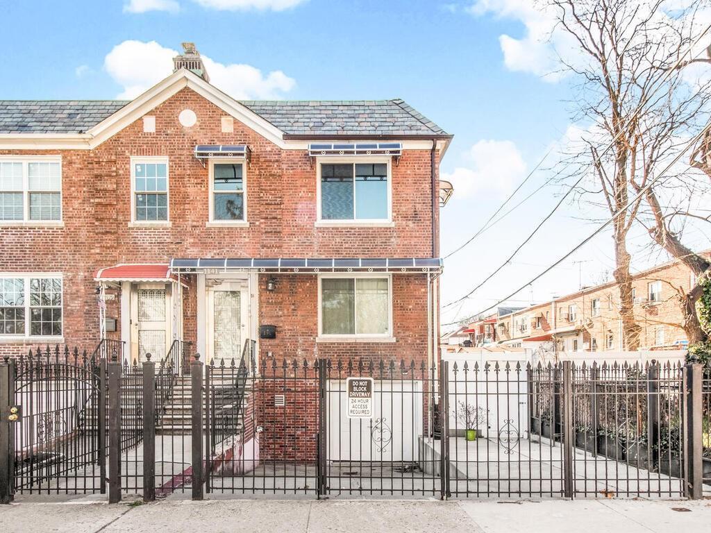 1 of 1 - 1141 Pugsley Avenue, Bronx, NY