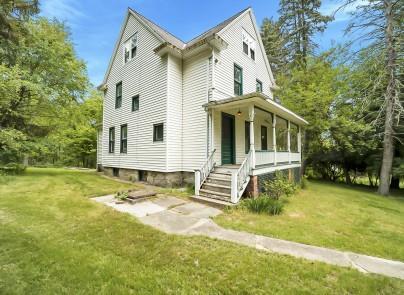 1 of 1 - 34 Webb Road, Middletown, NY