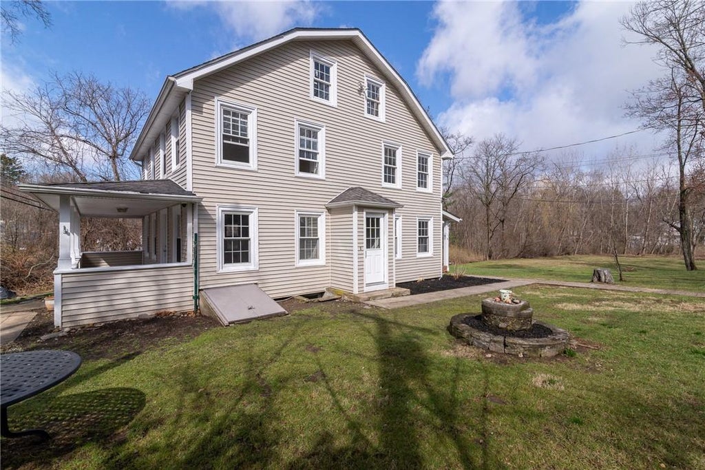 1 of 1 - 5 Lake Boulevard, Mahopac, NY