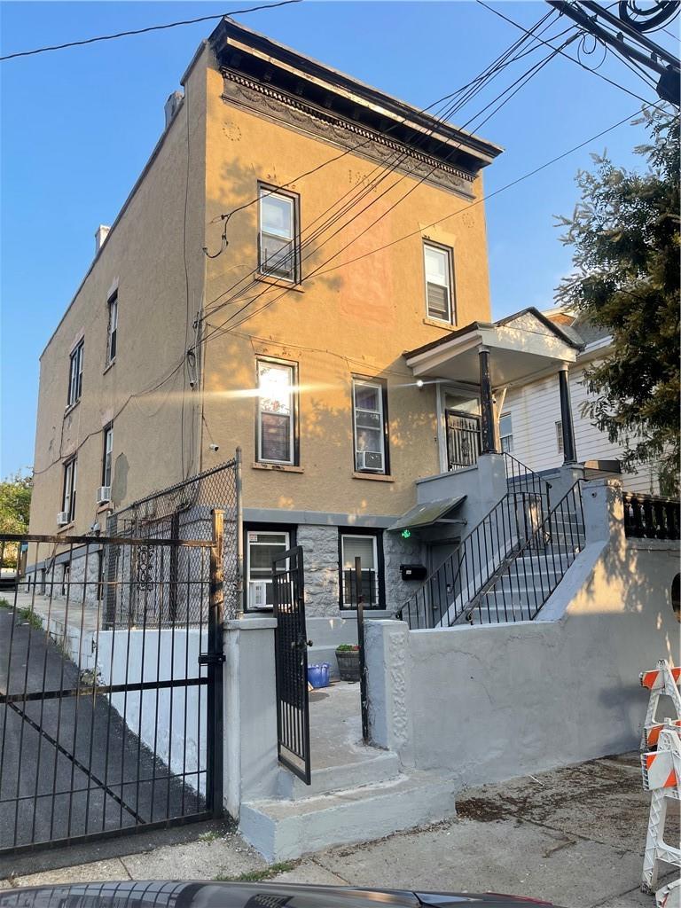 1 of 1 - 4626 Matilda Avenue, Bronx, NY