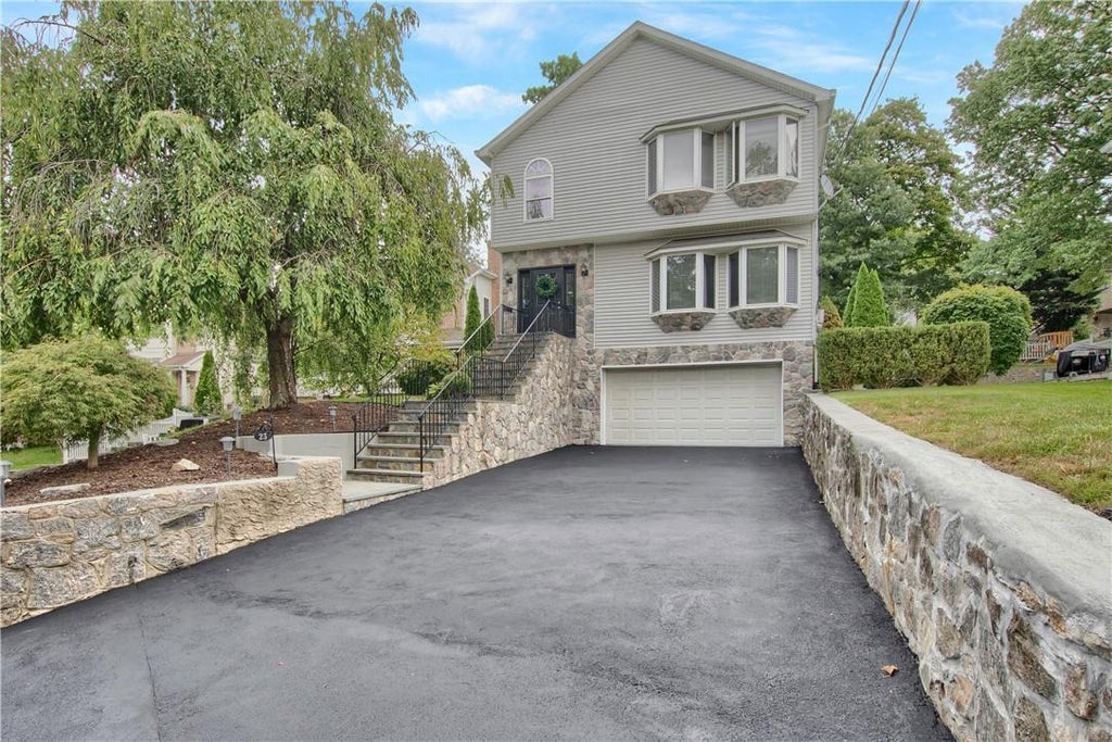 1 of 1 - 23 White Stone Place, New Rochelle, NY