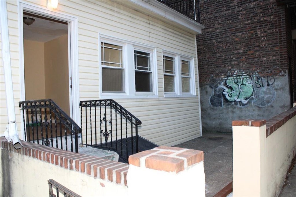 1 of 1 - 191 Graham Place, Bronx, NY