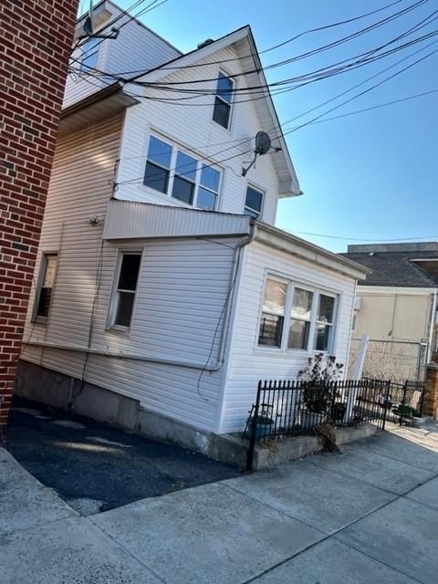 1 of 1 - 1816 Pilgrim Avenue, Bronx, NY