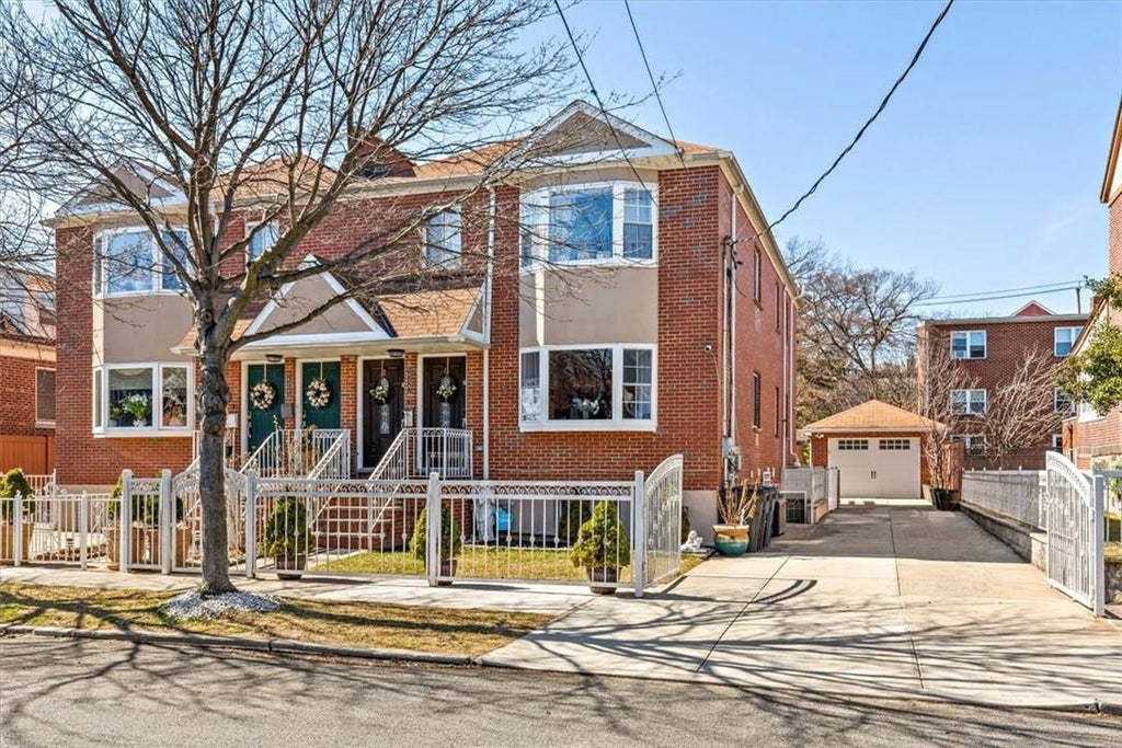 1 of 1 - 2327 Tiemann Avenue, Bronx, NY