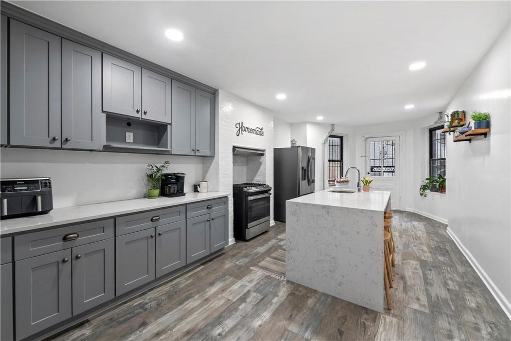 1 of 1 - 32 126th St., New York, NY