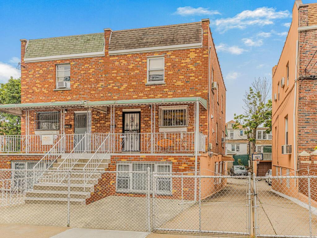 1 of 1 - 1950 Blackrock Avenue, Bronx, NY