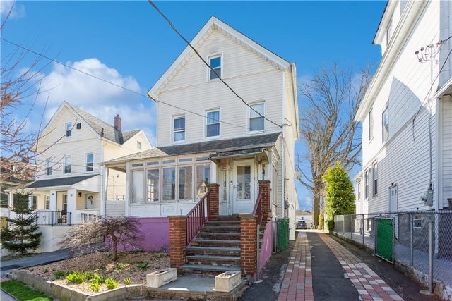 100 Horton Avenue, New Rochelle