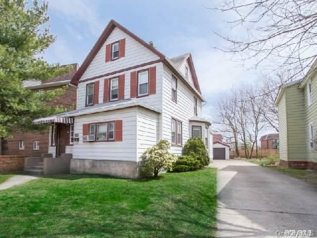 1 of 1 - 18 Lincoln Place, Lynbrook, NY