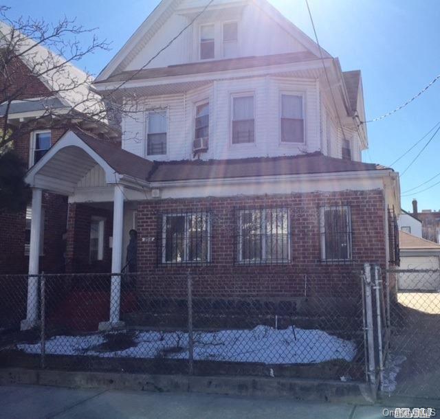 1 of 1 - 172-10 90th Avenue, Jamaica, NY