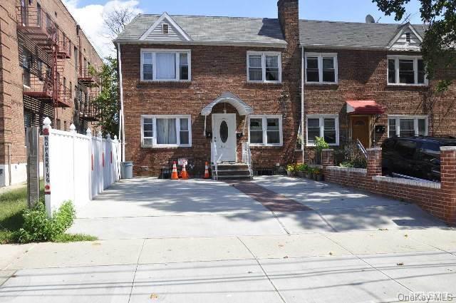 1 of 1 - 91-41 195th St., Hollis, NY