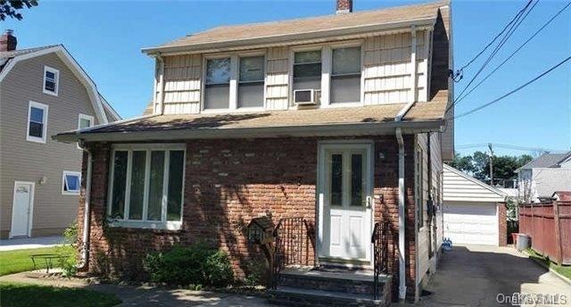 1 of 1 - 117 Roslyn Road, Mineola, NY