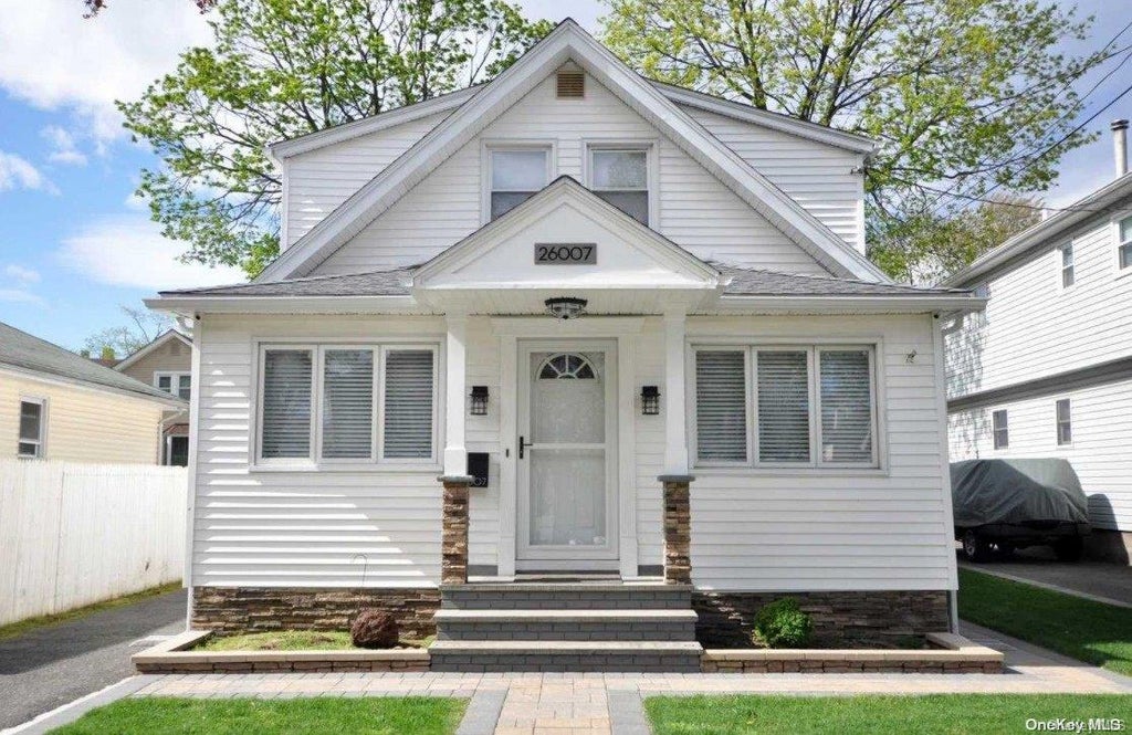 1 of 1 - 260-07 Williston Avenue, Floral Park, NY