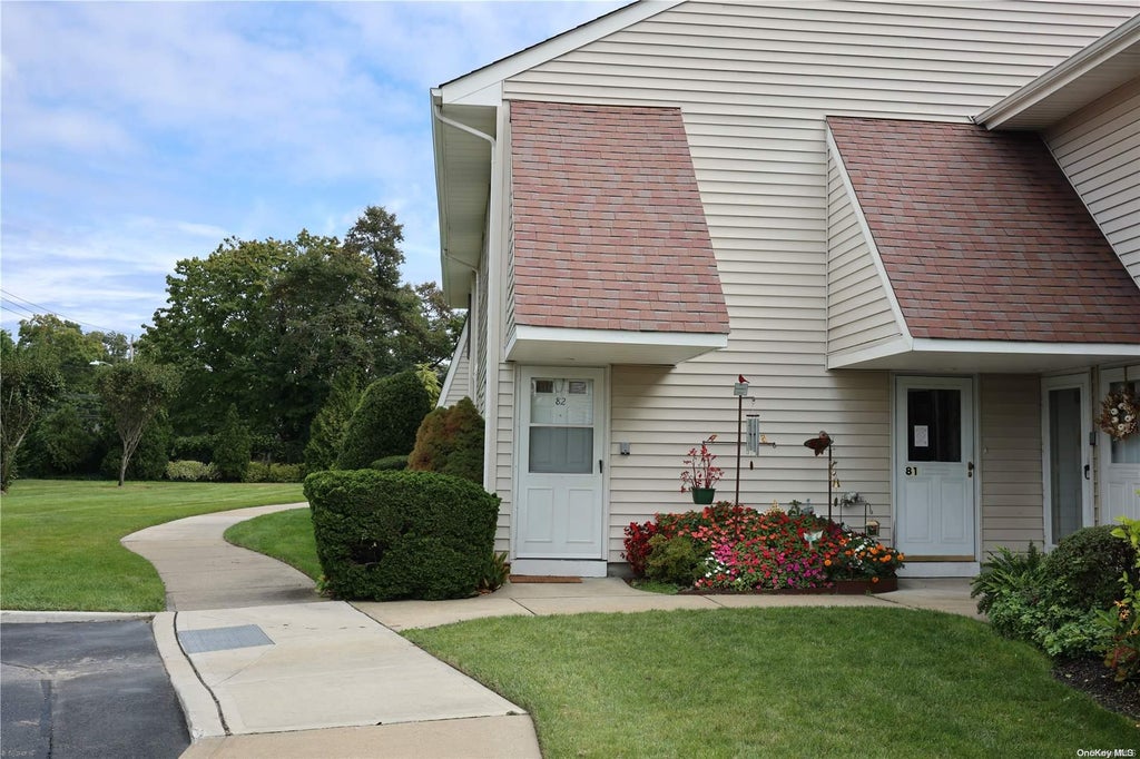 1 of 1 - 20 Laurel Avenue # 82, East Islip, NY