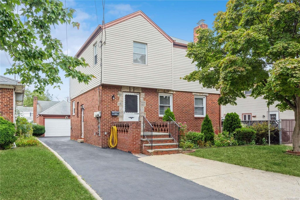 1 of 1 - 1086 Tulip Avenue, Franklin Square, NY