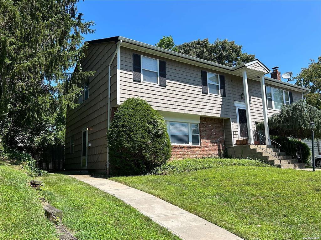 1 of 1 - 16 Alex Lane, Glen Cove, NY