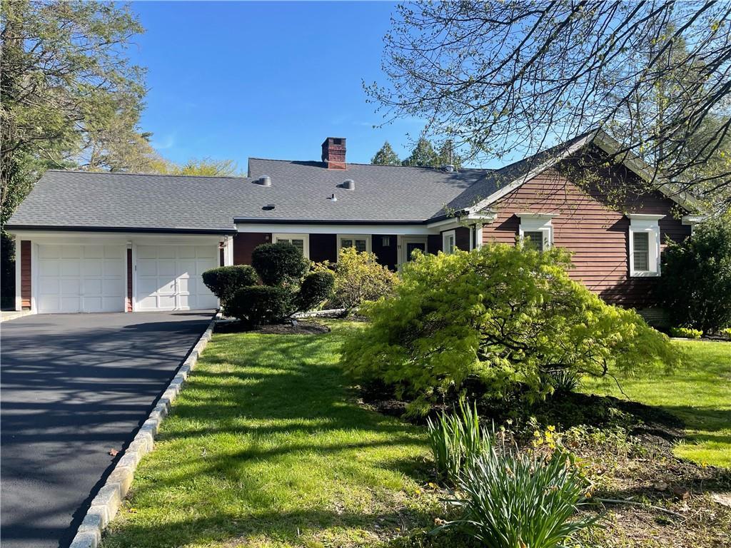 1 of 1 - 11 Heatherbloom Road, White Plains, NY
