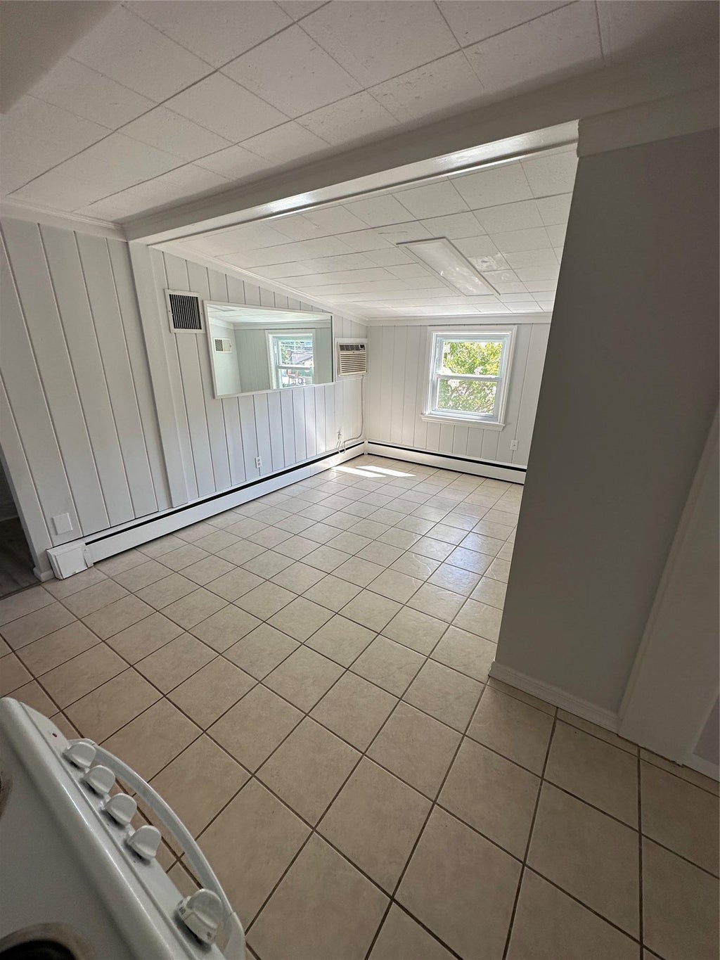 1 of 1 - 3 Maple Place # 2nd Floor Front, Glen Head, NY