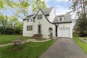 1 of 1 - 6 Heather Lane, Larchmont, NY